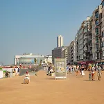 公寓 In Near The *