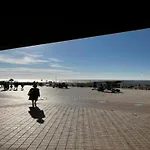 In Near The * 奥斯滕德