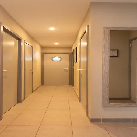 In Near The Lejlighed *