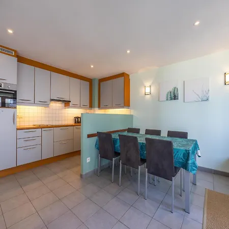 Apartment In Near The Ostende