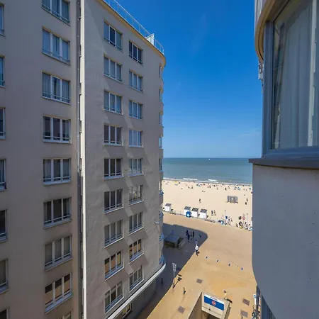 In Near The * Ostende